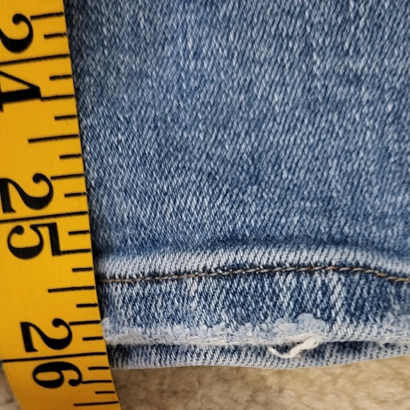 Madewell Kick Out Jeans Wome's Medium Wash Denim Blue Bootcut Jeans Size 32(14) - Picture 11 of 12